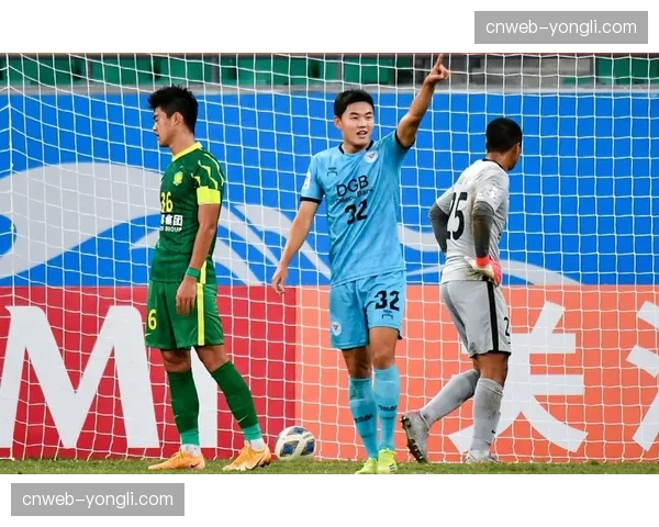 半场数据:维罗纳控球率仅35%,但射正次数3-2领先萨索洛 半场数据:维罗纳控球率仅35%,但射正次数3-2领先萨索洛